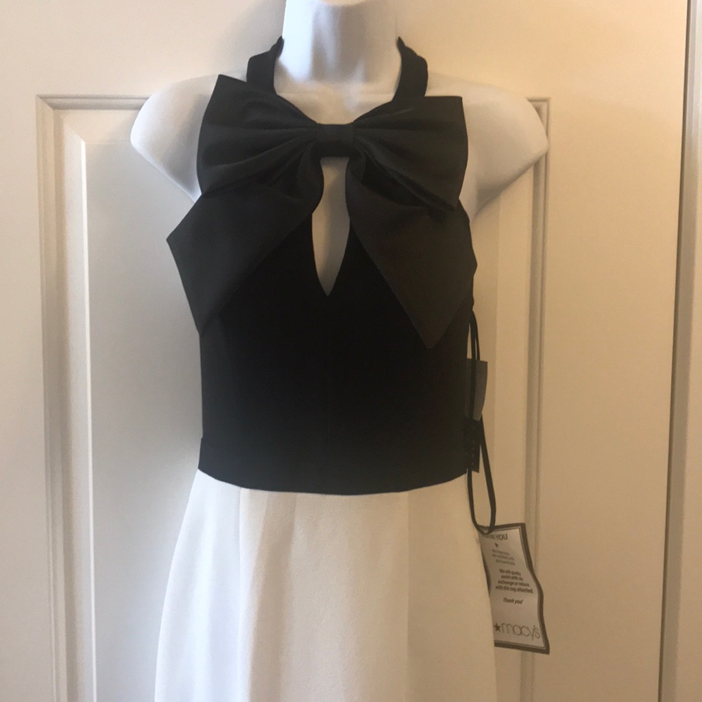 Nwt Junior’s Xscape Formal Maxi Dress With Bow